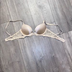 vs pink bra